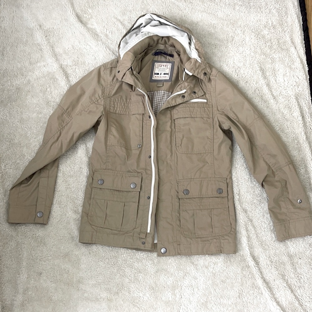 S size Beige/Light Brown Esprit jacket with hood. I believe it is men’s